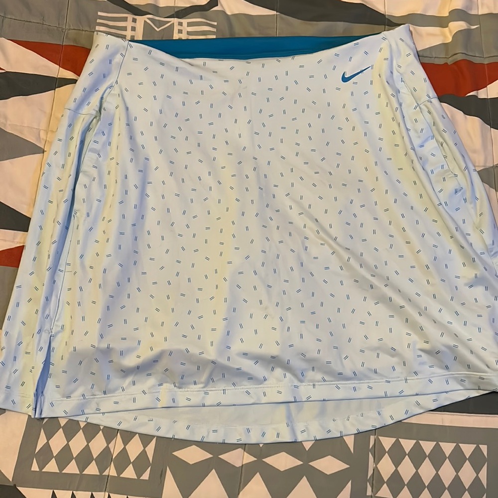 Nike Women's Light Blue Printed Athletic Shorts